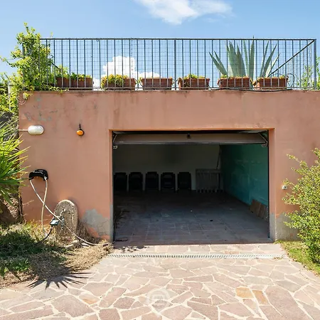Villa Tipologia P65 Is Molas